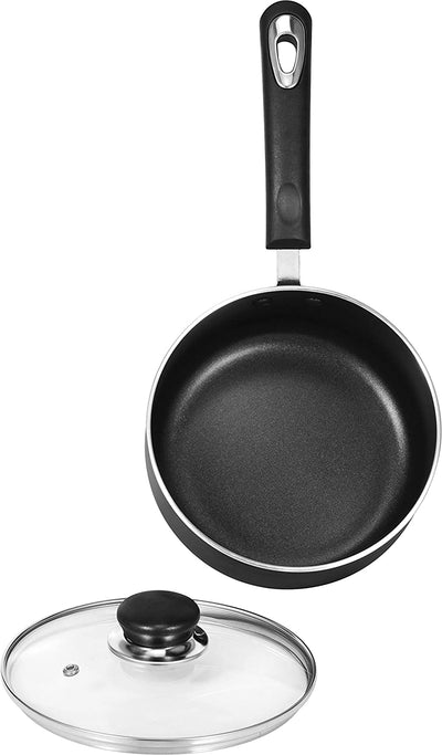 Non-stick saucepan with glass lid