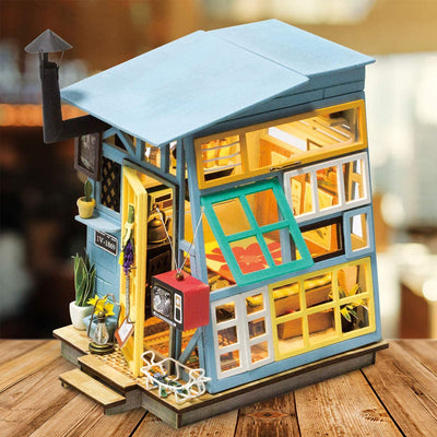 Dollhouse Building Set (Wooden Hut)